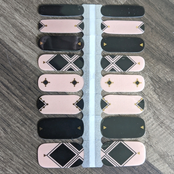 Nail Wraps - Black and Pink Art Deco - Picture 1 of 1